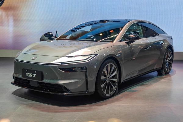 广汽丰田铂智7正式开启预订