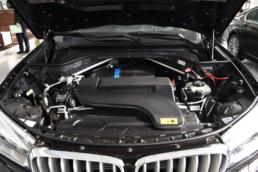宝马X5插电式混动车型价格调整 涨幅达4万元
