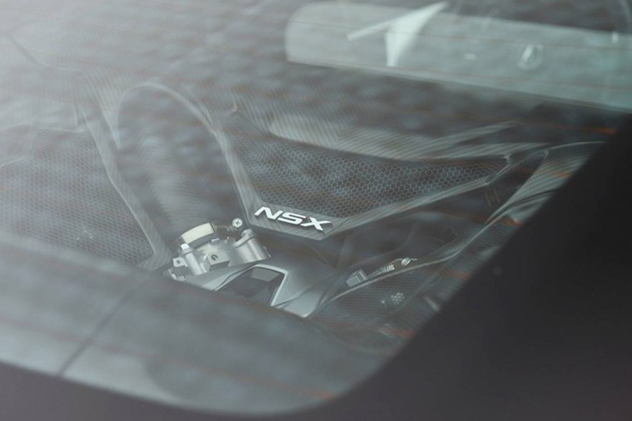 性能小幅提升 新款讴歌混动超跑NSX发布