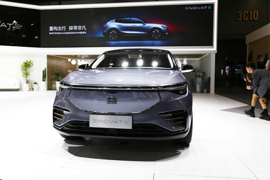 首款量产车ME7亮相 ENOVATE今晚公布品牌中文名