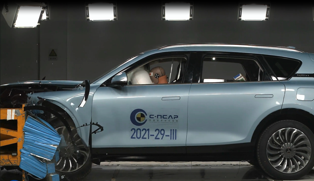 获新能源车型第一名 岚图FREE C-NCAP碰撞测试结果公布