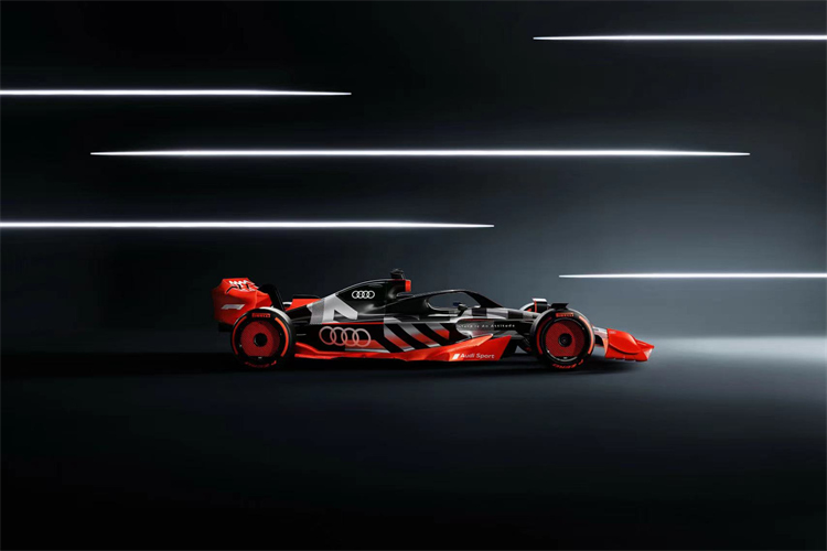 ​奥迪携拥有四环品牌涂装的F1展车亮相上海国际车展