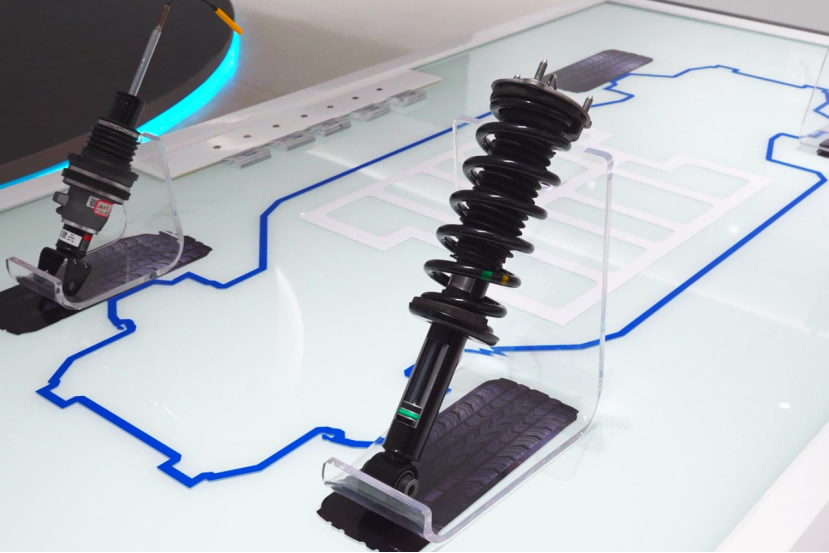 深蓝L06亮相广州,京西智行磁流变悬架助力“驾控之王” 深蓝L06亮相广州,京西智行磁流变悬架助力“驾控之王”