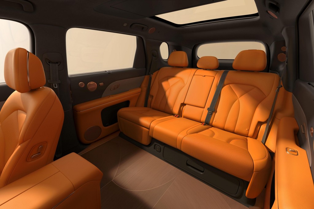 智己LS8正式开启预售25.98万元起 30万内重塑大型SUV价值标杆 智己LS8正式开启预售25.98万元起 30万内重塑大型SUV价值标杆