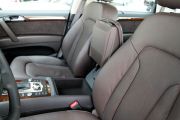 奥迪-奥迪Q7(进口)-3.0 TFSI 技术型(200kW)