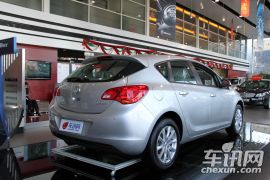 通用别克-英朗-GT 1.8L 自动时尚真皮版