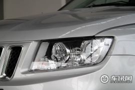 吉普-指南者-2.4 运动版