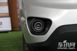 吉普-指南者-2.4 运动版