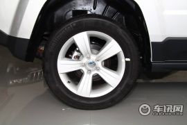 吉普-自由客-2.4 运动版