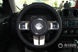 吉普-自由客-2.4 运动版