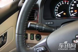 一汽丰田-皇冠-V6 2.5 Royal 真皮天窗导航版