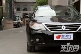 雷诺-纬度(进口)-2.5L 豪华导航版