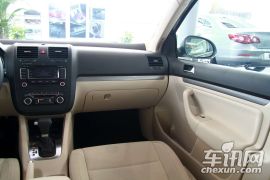 一汽-大众-速腾-1.4TSI 自动豪华型