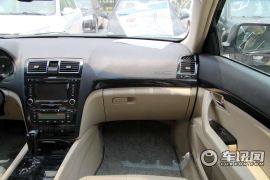 吉利汽车-EC8-2.0L 自动尊贵版