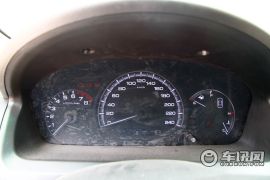 比亚迪-比亚迪F6-黄金版 1.8L MT豪华型