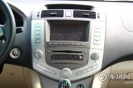 比亚迪-比亚迪S6-2.0MT豪华型