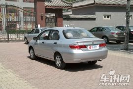 广汽本田-理念S1-1.3L AT舒适型