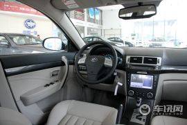 一汽奔腾-B70-2.0AT 智领型