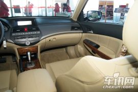 广汽本田-雅阁-2.0SE