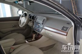 东风日产-轩逸-2.0XL 豪华版