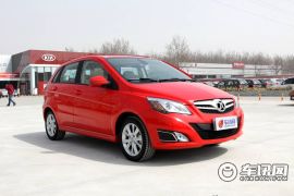 北京汽车-E系列-1.5L乐享自动版