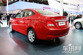 北京现代-瑞纳-1.4 BLUE AT