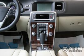 沃尔沃-S60(进口)-2.0T 舒适版