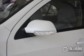 长安汽车-CX30-三厢 1.6 MT标准型