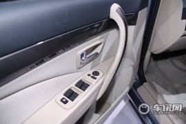 一汽奔腾-B70-2.0MT 时尚型