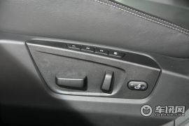 铃木-凯泽西(进口)-2.4L两驱豪华导航版