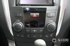 铃木-凯泽西(进口)-2.4L两驱豪华导航版