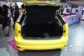 长安福特-福克斯-两厢2.0 AT运动型