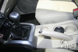 陆风汽车-陆风X8-探索版 2.5T 柴油4X4导航版