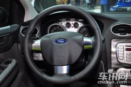 长安福特-福克斯-两厢2.0 AT运动型