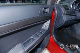 东南汽车-三菱翼神-1.8L 魅力版CVT