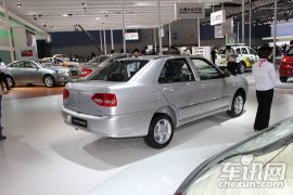 奇瑞汽车-旗云2