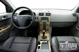 长安沃尔沃-沃尔沃S40-2.0 自动智尚版