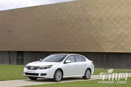 雷诺-纬度(进口)-2.5L 豪华导航版