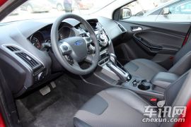 长安福特-福克斯-两厢 2.0 AT 豪华运动型