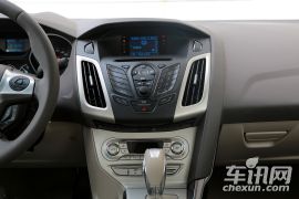 长安福特-福克斯-三厢 1.6 AT 风尚型