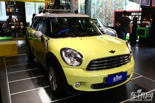 MINI MINI COUNTRYMAN