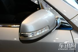 起亚-索兰托(进口)-2.4 至尊版