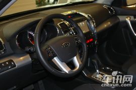 起亚-索兰托(进口)-2.4 至尊版