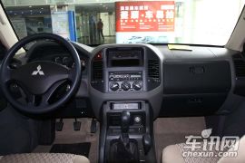 广汽长丰-帕杰罗-V73 3.0GL MT