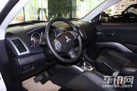 三菱-欧蓝德 EX(进口)-劲界 2.0 都市导航