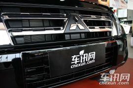 三菱-帕杰罗(进口)-3.0L 豪华版