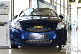 通用雪佛兰-赛欧-1.2L 手动理想版