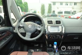 长安铃木-天语SX4-1.6L锐骑运动型 AT