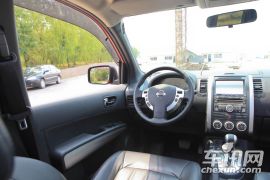 东风日产-奇骏-2.5L XV 至尊版 CVT 4WD