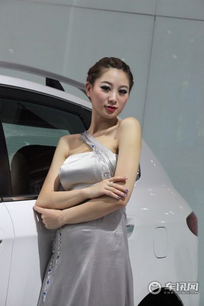 东风裕隆2号车模